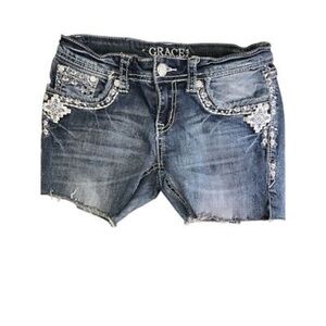 Grace in LA Women's Sequined Geometric Denim Shorts Size 26 Blue Embroidered